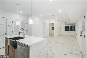 5th image of 2000 N Front St #Basement