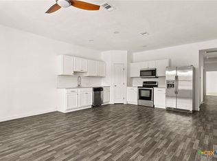 1063 Sleepy Holw #B, Spring Branch, TX 78070