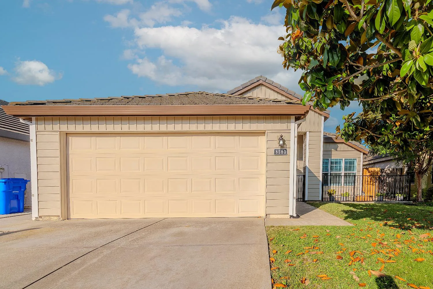 8583 Black Kite Dr photo 1