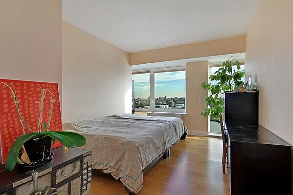 Sold by Corcoran | media 16