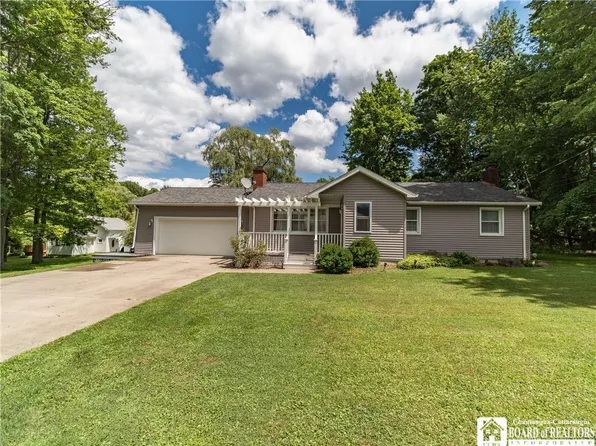 111 N Laurel Ave, Lakewood, NY 14750