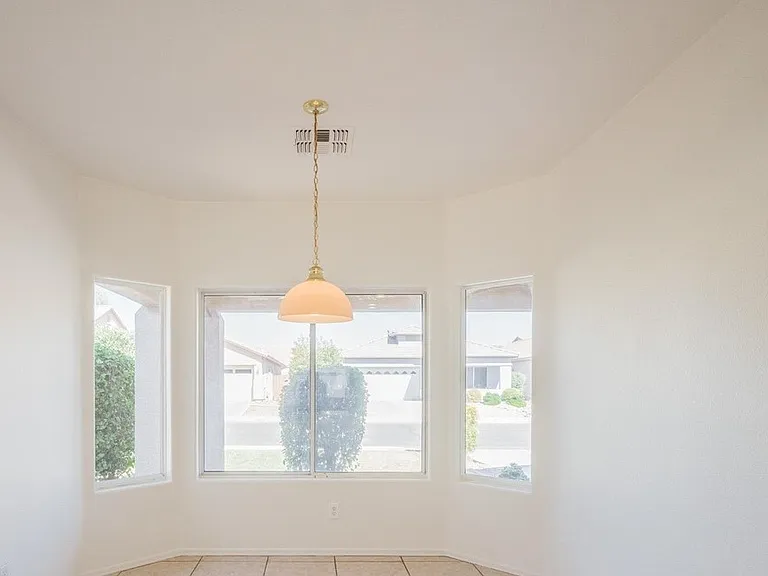 12541 W Jefferson St — Photo 5