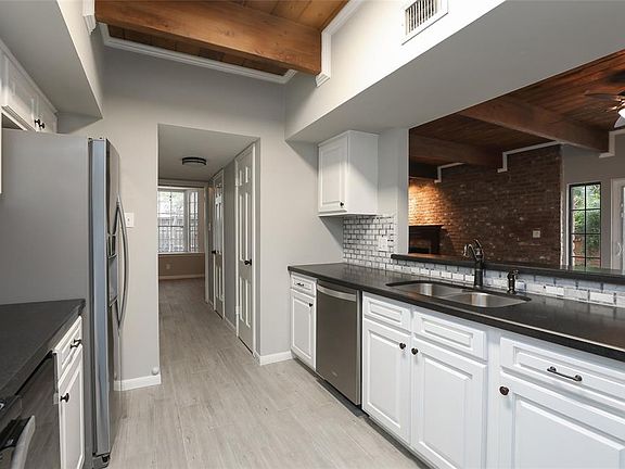 5th image of 5370 Brownway St #D33