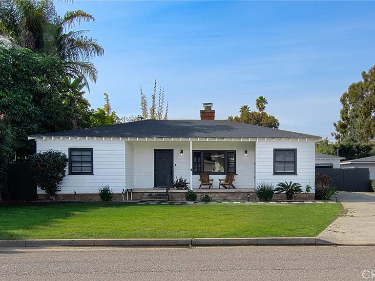 1935 S Nevada St — Photo 1