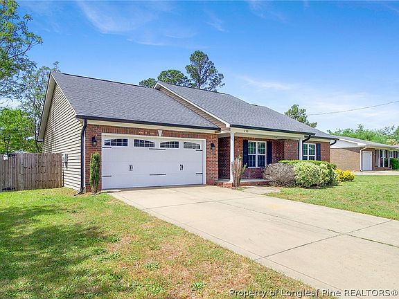 4th image of 233 Decatur Dr