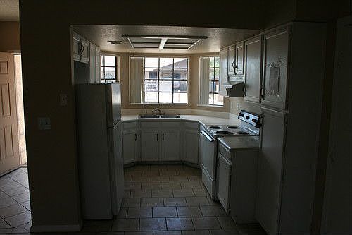 2nd image of 601 N 61st Dr