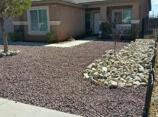 13489 Fox Point Rd, Victorville, CA 92392