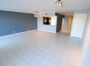 9131 NW 38th Dr, Coral Springs, FL 33065