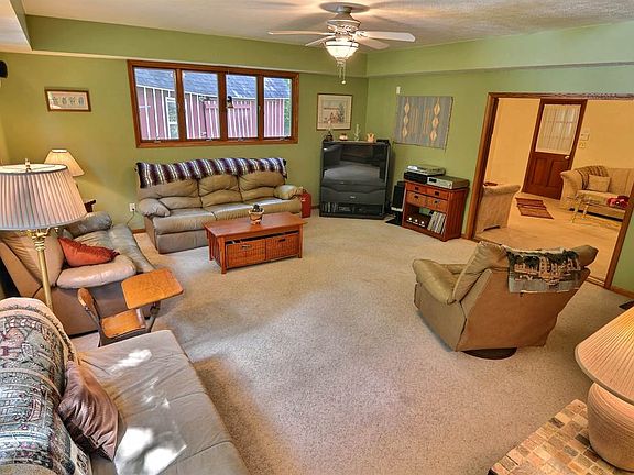 3rd image of 6603 Pin Oak Dr