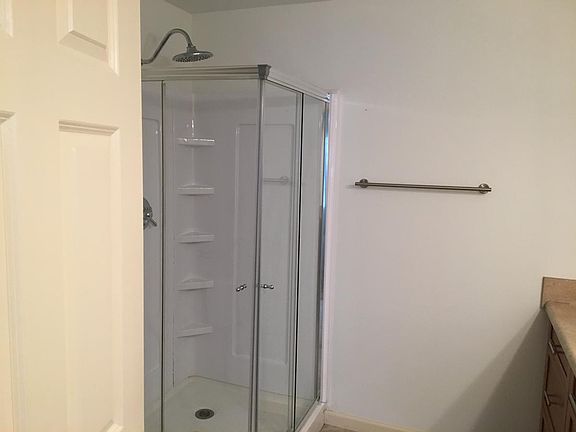 3rd image of 1368 Youll St