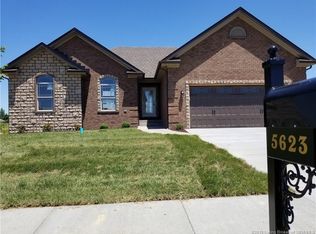5623 Raintree Ridge Dr, Jeffersonville, IN 47130