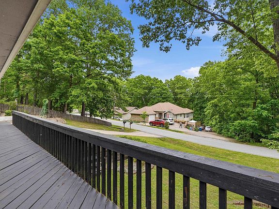 3rd image of 34 Wentworth Dr