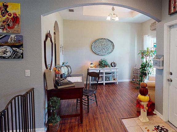 4th image of 2339 N San Mateo Dr