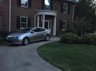 1067 Jackson Rd, Park Hills, KY 41011