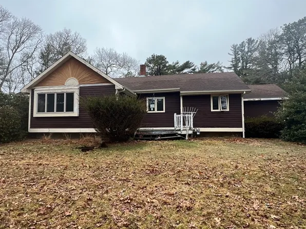 50 Head Of The Bay Rd, Bourne, MA 02532