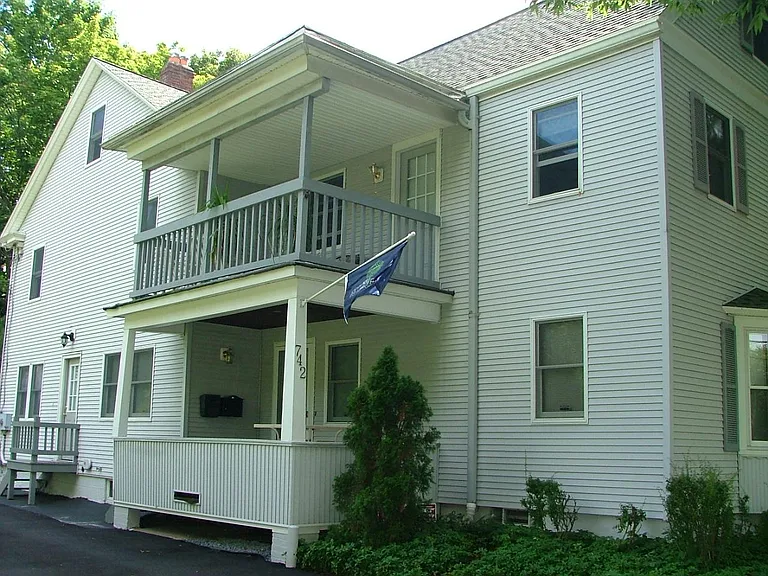 742 Meigs St #2 — Photo 12