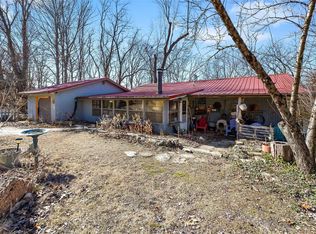 13426 E Sunrise Lake Dr, De Soto, MO 63020