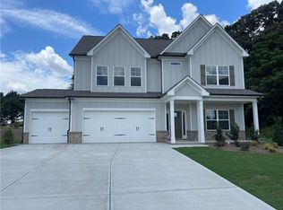 157 Cherokee Rose Ln, Hoschton, GA