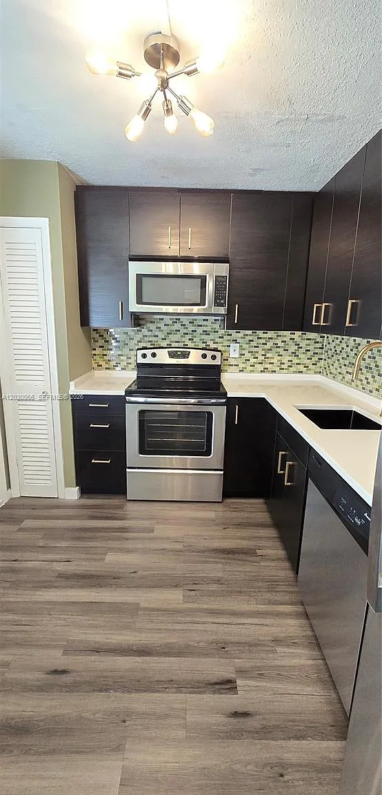 Rolling Green Condo G — Photo 4