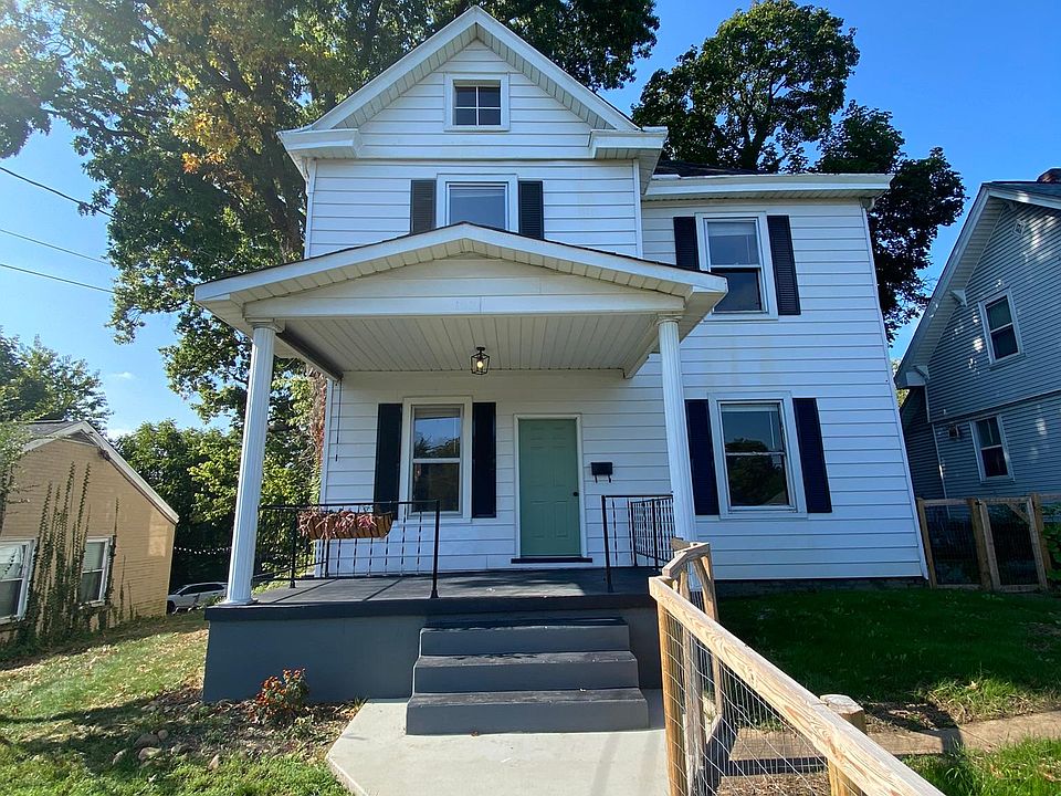 1st image of 1834 Oxford Ave SW