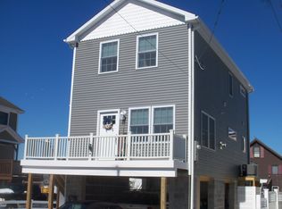 13 Cooper Ave, Milford, CT 06460