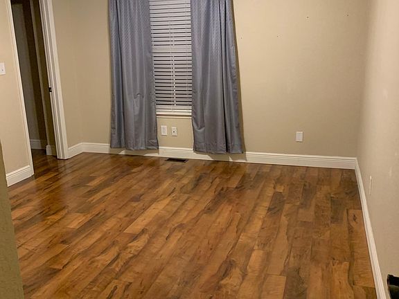 3rd image of 2460 Nugget Ln