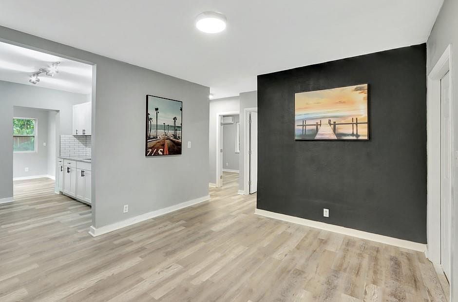 1st image of 436 NW 15th Avenue