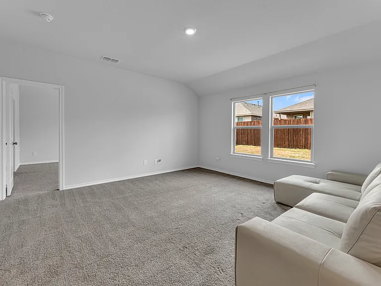 708 Basteen Ln — Photo 13