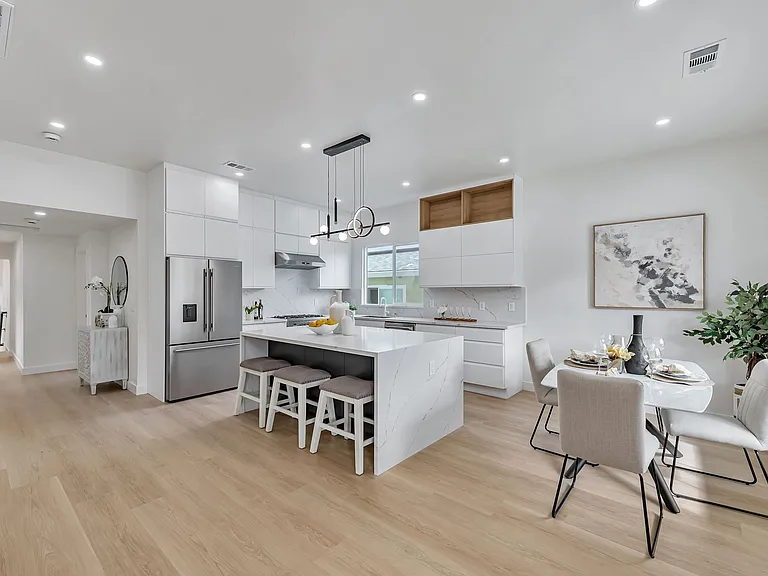 841 Harrison St — Photo 10