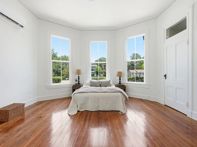 405 Perry Ave #2 — Photo 6