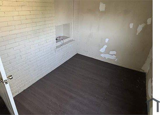 2nd image of 3544 Michigan Ave #A1