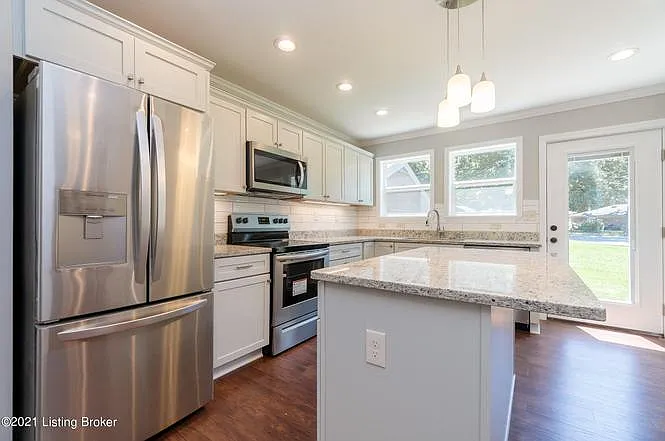 11502 Bellewood Garden Ct — Photo 31