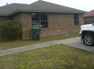 913 Black Willow Dr, Hinesville, GA 31313