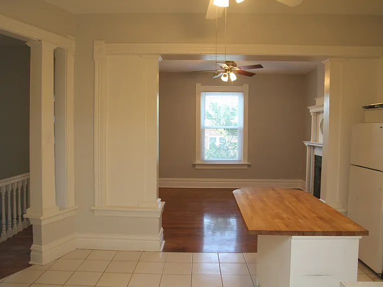 7422 Maple Ave #A — Photo 6