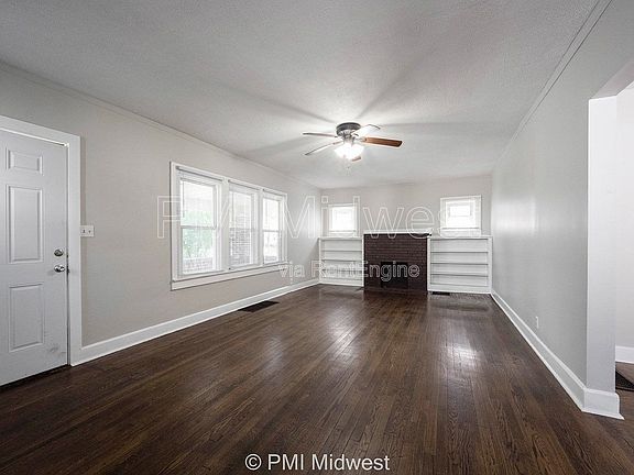 3rd image of 1529 E Ohio St