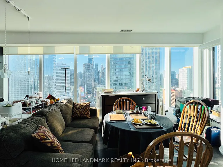 197 Yonge St #2202 — Photo 13