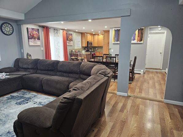 (undisclosed Address)