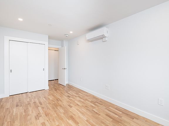 3rd image of 1411 Columbia Rd #6FC