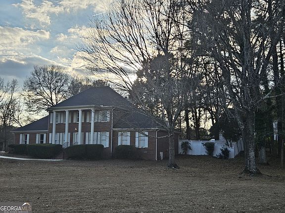 3rd image of 135 Antebellum Way