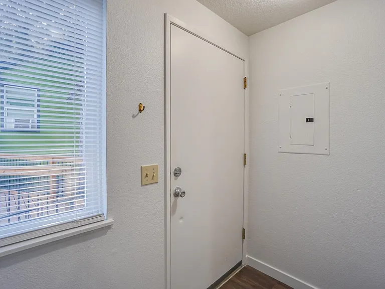 3530 SW Beaverton Hillsdale Hwy — Photo 6
