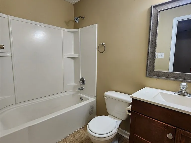 6409 Worthington Dr — Photo 5
