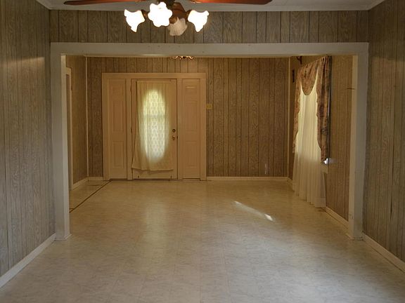 4th image of 525 Daigre St