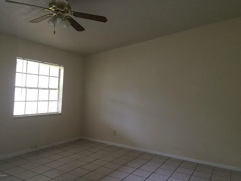 814 Poinciana St — Photo 6