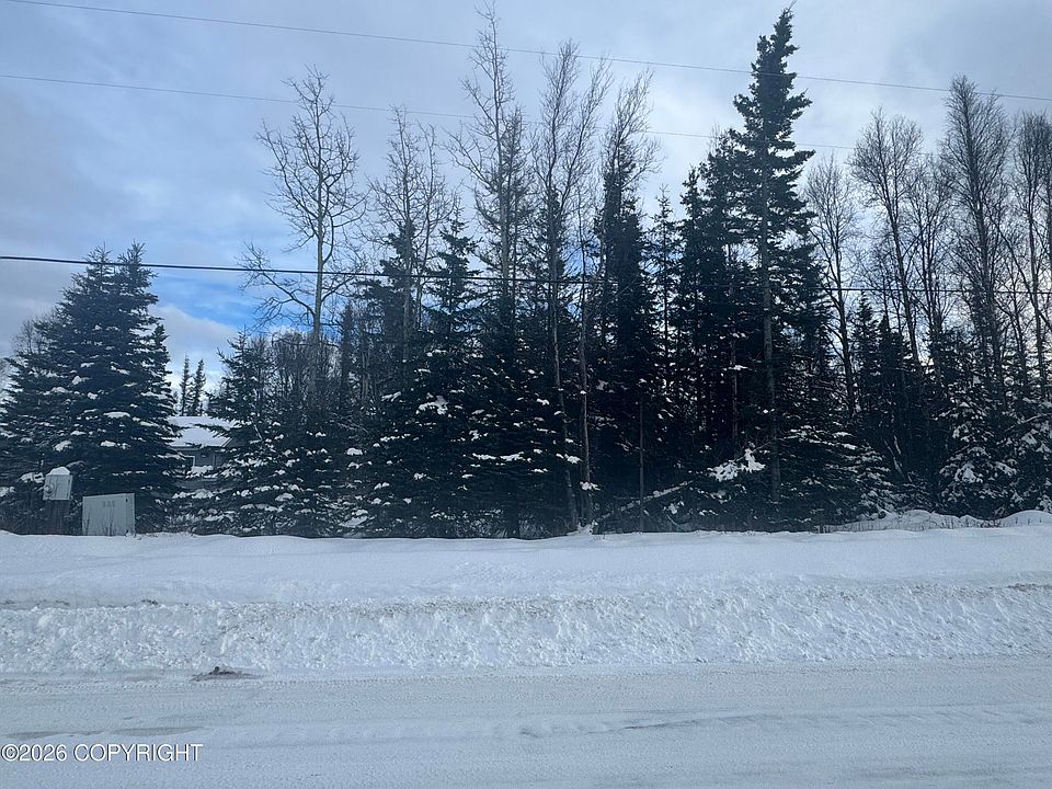 2nd image of 1112 3rd Ave