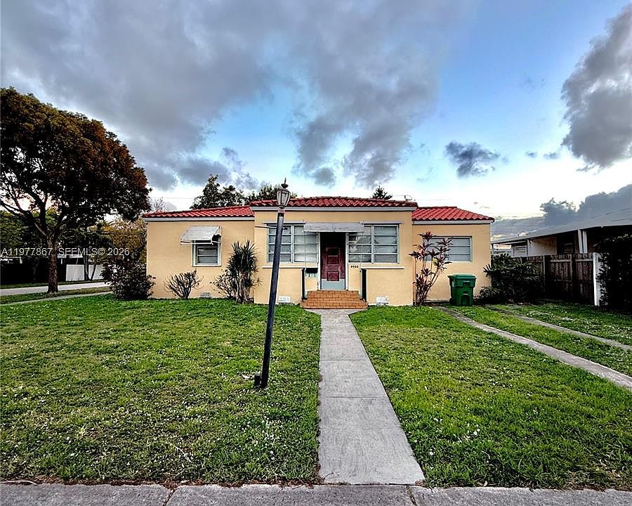 2nd image of 4400 SW 4th St