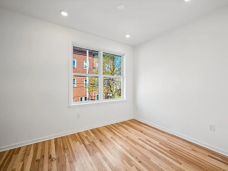 1645 N Marshall St #3 — Photo 7