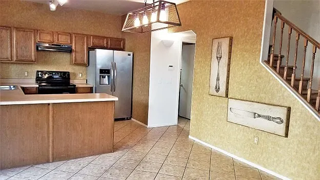 3 bed, 2.5 bath, 1874 sqft, $2,400 — Photo 4