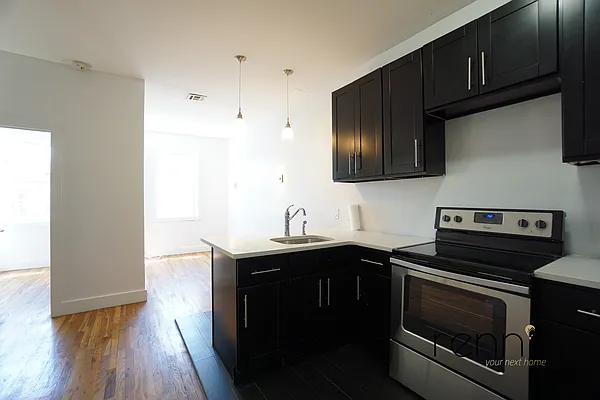 Rented by Rennit Inc. | media 12