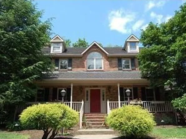 2866 Clearview Rd, Allison Park, PA 15101