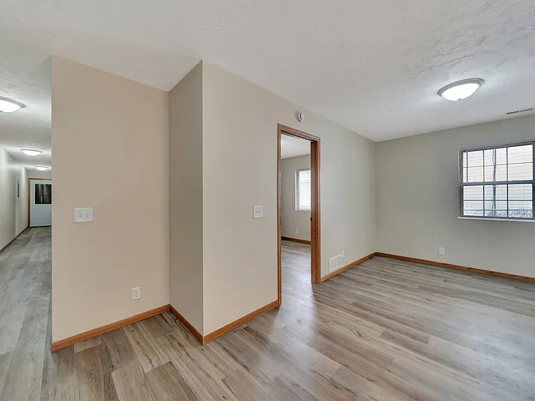 621 N 28th St #2 — Photo 7